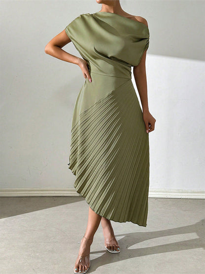 Asymmetrical Design Pleat Dress