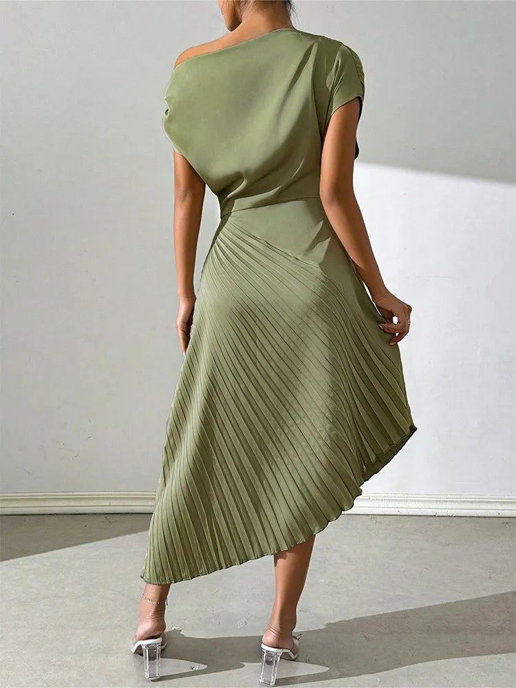 Asymmetrical Design Pleat Dress