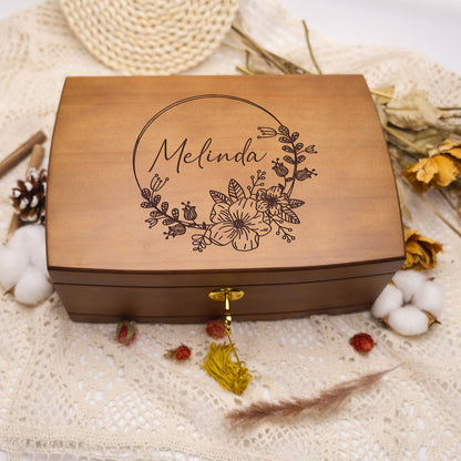 Personalized Wooden Jewelry Box, Customized Retro Jewelry Box, Personalized Wooden Jewelry Box with Lock and Key, Elegant Retro Gift for Her
