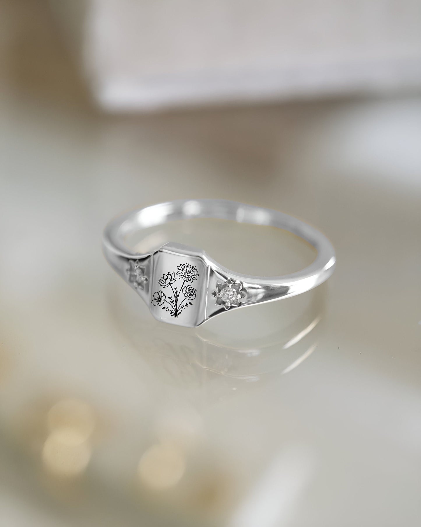 Personalized Birth flower gold ring, Statement flower rings, Dainty Birth flowers ring for women, , Custom flower ring, Minimalist ring